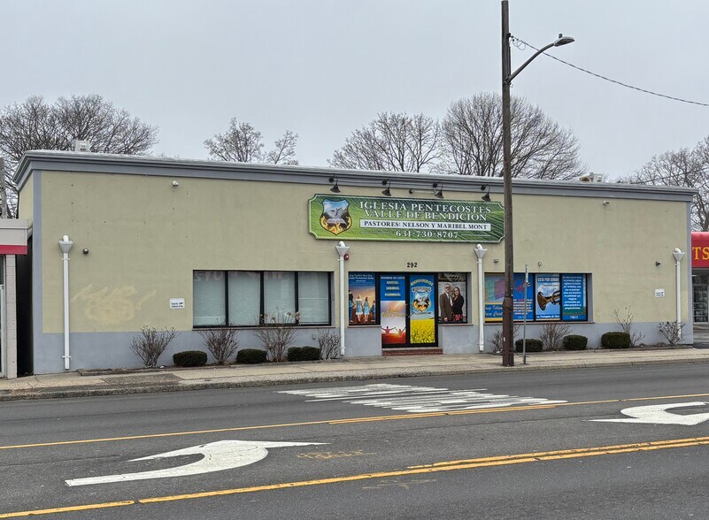 Primary Photo Of 292-294 Medford Ave, Patchogue Office For Lease