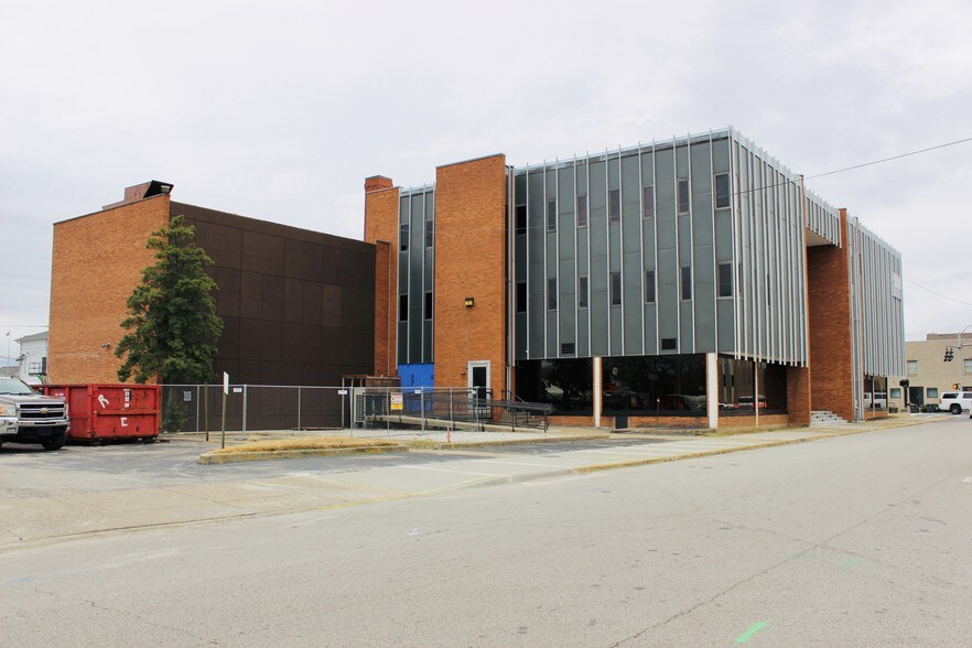 More Photos Of 600 Frederica St, Owensboro Office For Lease