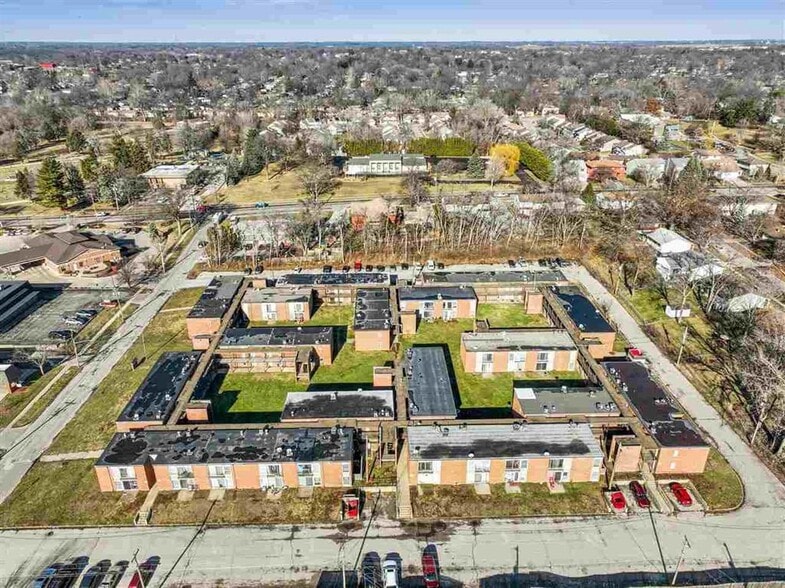 More Photos Of 1100 Arthur St, Iowa City Apartments For Sale