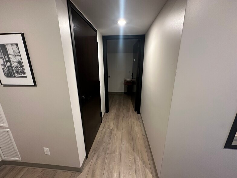 More Photos Of 118 N 3rd St, Grand Haven Office For Sale