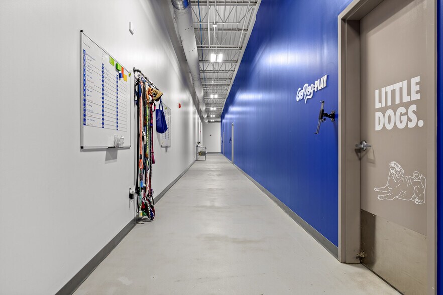 More Photos Of 255 W 20th St, Chattanooga Office For Sale