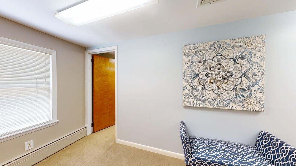 More Photos Of 172 Tuckerton Rd, Medford Office For Sale