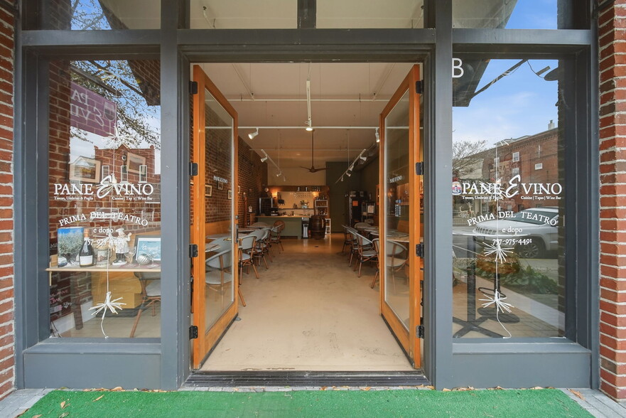 More Photos Of 300 Mason Ave, Cape Charles Apartments For Sale