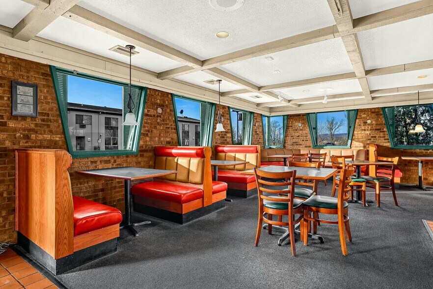 More Photos Of 2212 Rose St, La Crosse Restaurant For Sale