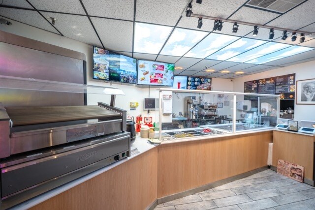 More Photos Of 7000 E Kennedy Blvd, Guttenberg Apartments For Sale