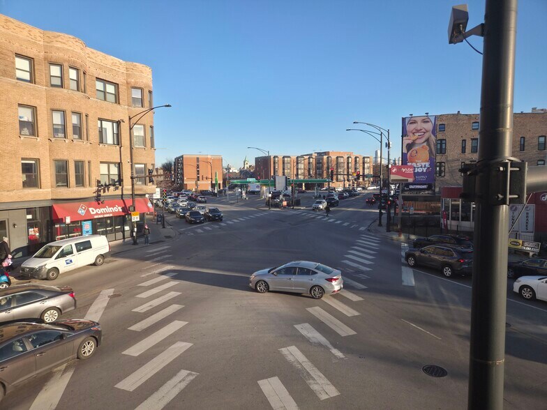 More Photos Of 1640 W Fullerton Ave, Chicago Bank For Sale