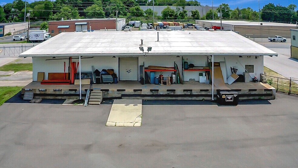 More Photos Of 22 Germay Dr, Wilmington Manufacturing For Lease