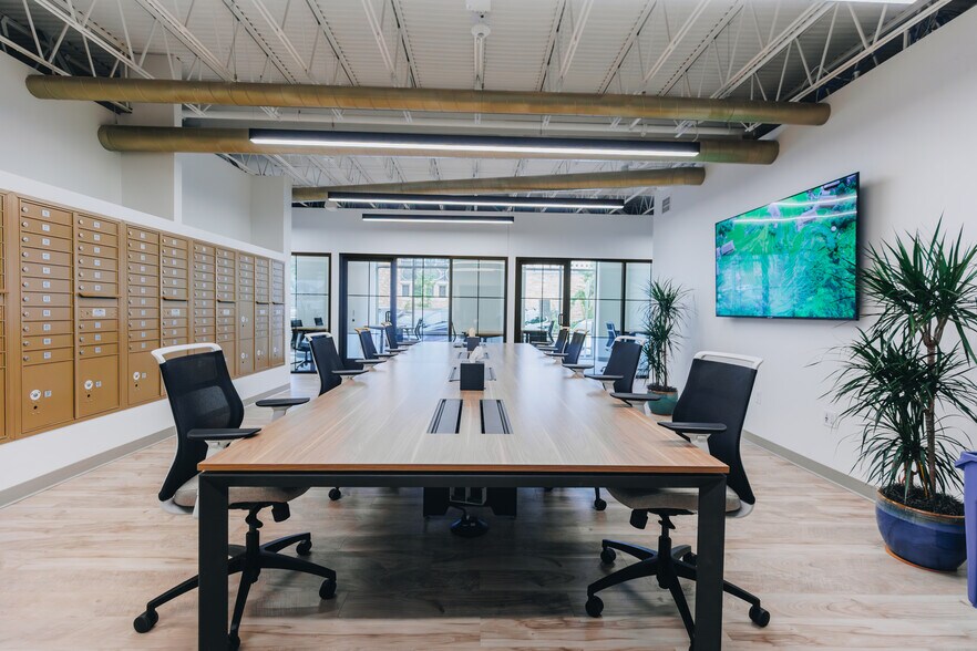 More Photos Of 2040 14th St, Boulder Office For Lease