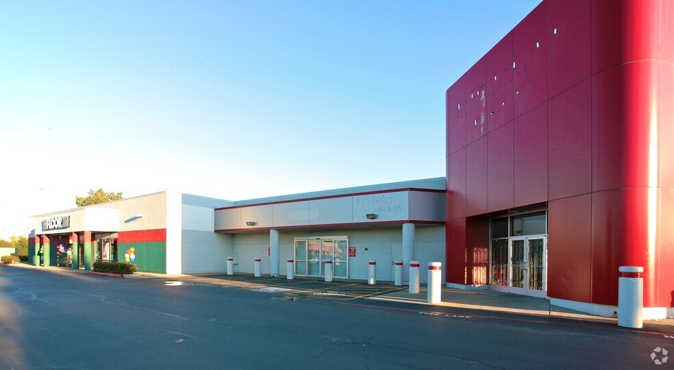 More Photos Of 7121 Amador Plaza Rd, Dublin Veterinarian Kennel For Sale