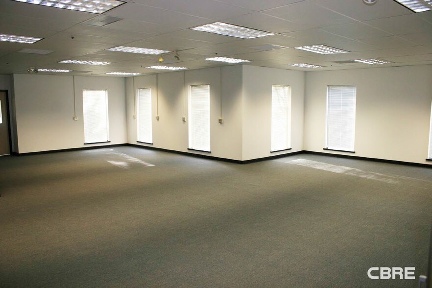 More Photos Of 745-755 Phoenix Dr, Ann Arbor Research And Development For Sale