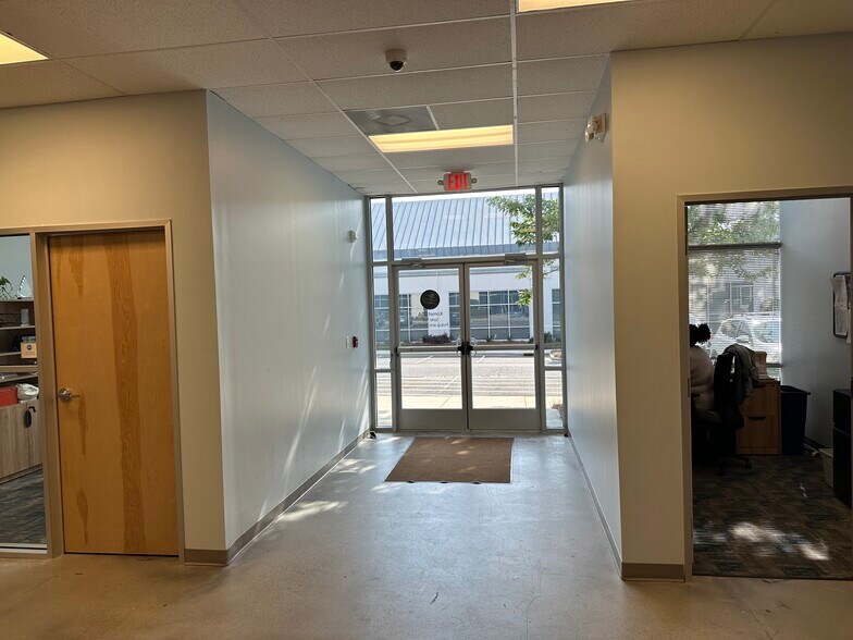More Photos Of 1057 Red Ventures Dr, Fort Mill Office For Lease