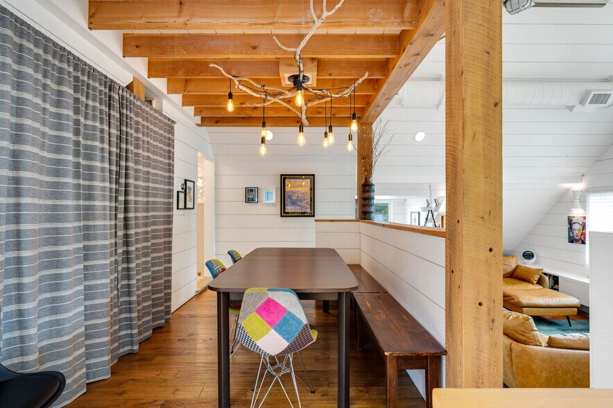 More Photos Of 4113 Main St, Fish Creek Storefront Retail Residential For Sale