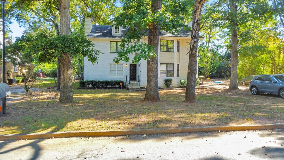 More Photos Of 2611 Golfview Ter SE, Conyers Multifamily For Sale