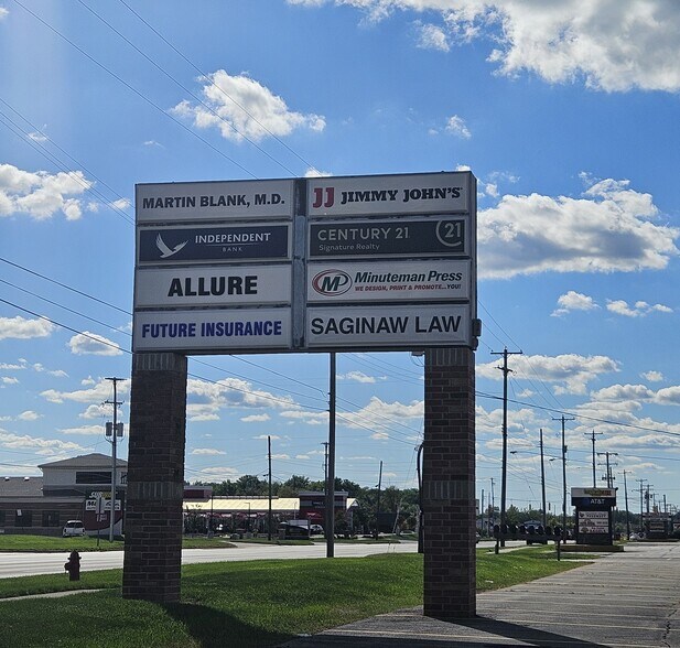 More Photos Of 5600 State St, Saginaw Unknown For Lease