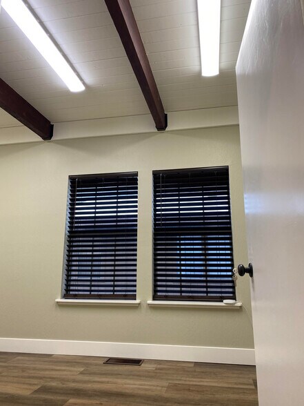 More Photos Of 924 Incline Way, Incline Village Office For Lease