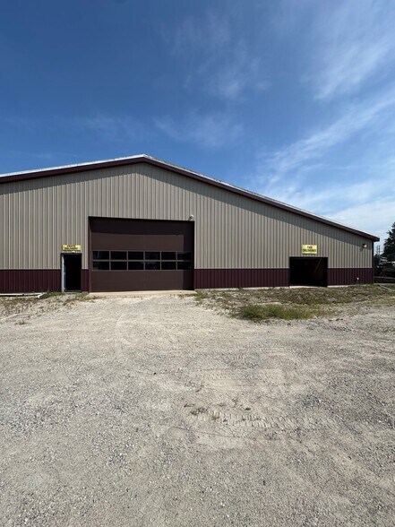 More Photos Of 15651 W High St, Middlefield Industrial For Lease