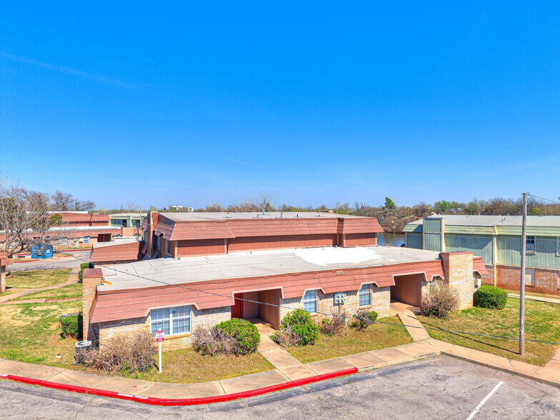 More Photos Of 7404 Lyrewood Ln, Oklahoma City Apartments For Sale