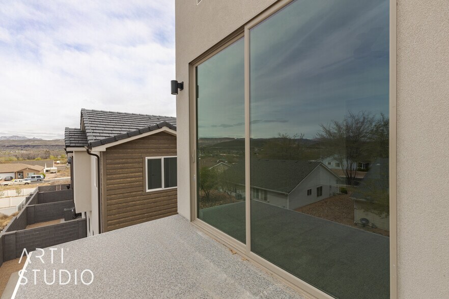 More Photos Of 1990 W 250 S, Hurricane Apartments For Sale
