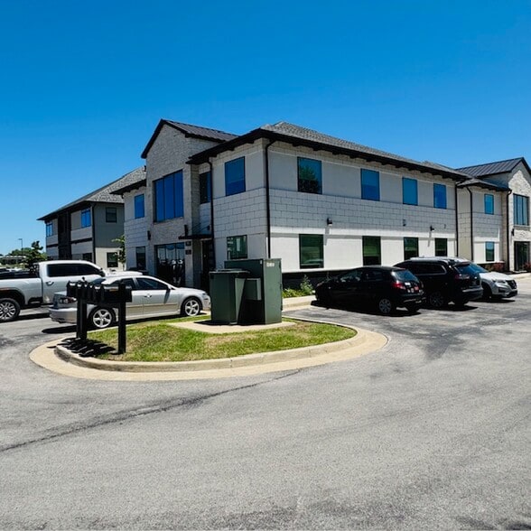 More Photos Of 7810 E 108th St, Tulsa Office For Sale