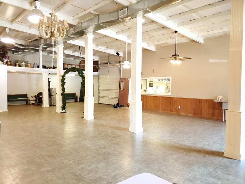 More Photos Of , Hamilton General Retail For Sale