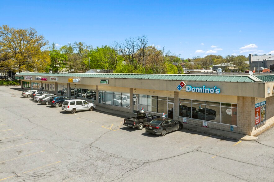 Primary Photo Of 869 E State St, Sharon Storefront For Lease