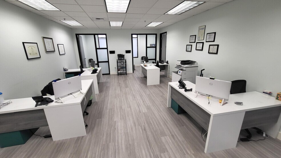 More Photos Of 2610-2620 S Jones Blvd, Las Vegas Medical For Sale