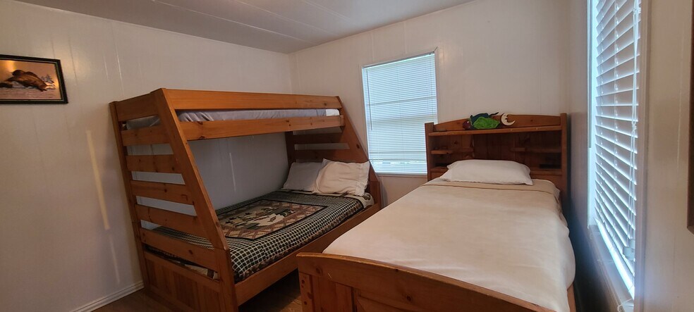 More Photos Of 180 Private Road 1735, Chico Marina For Sale