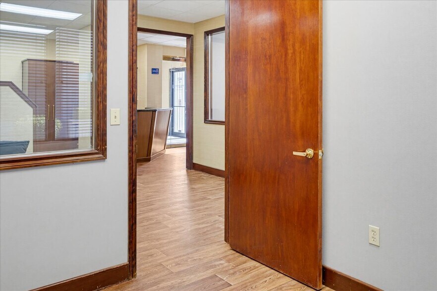 More Photos Of 4431 S Eastern Ave, Las Vegas Medical For Lease