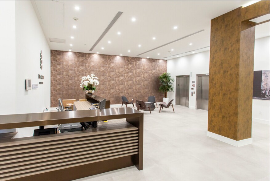 More Photos Of 800 SE 4th Ave, Hallandale Beach Office For Sale