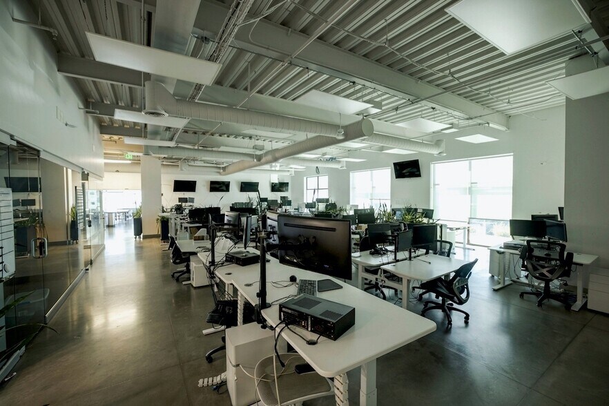 More Photos Of 450 N 1500 W, Orem Office For Lease