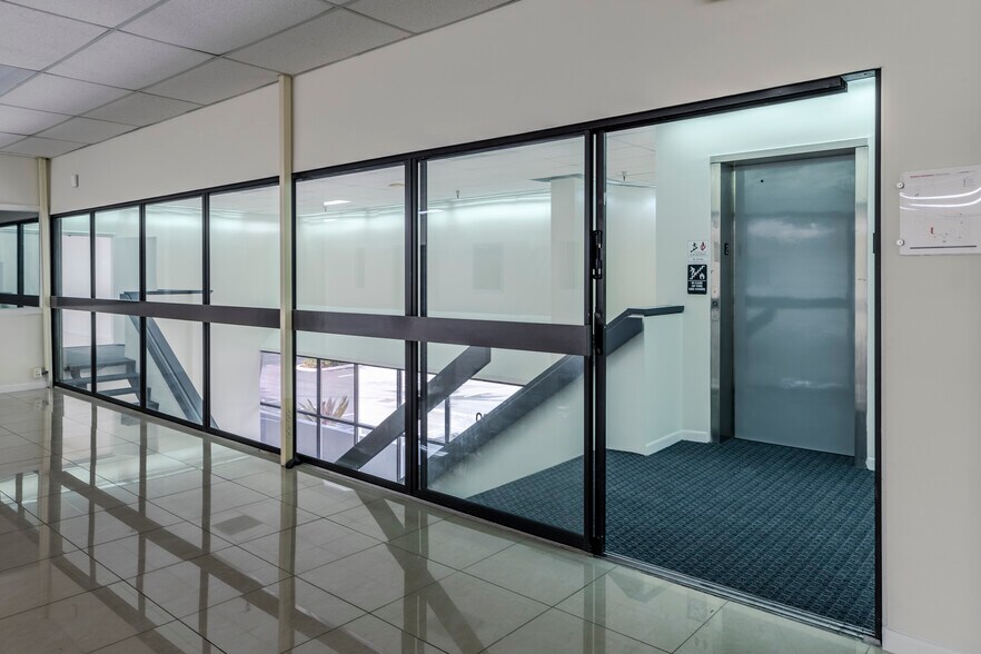 More Photos Of 5400 NW 35th Ave, Fort Lauderdale Warehouse For Lease