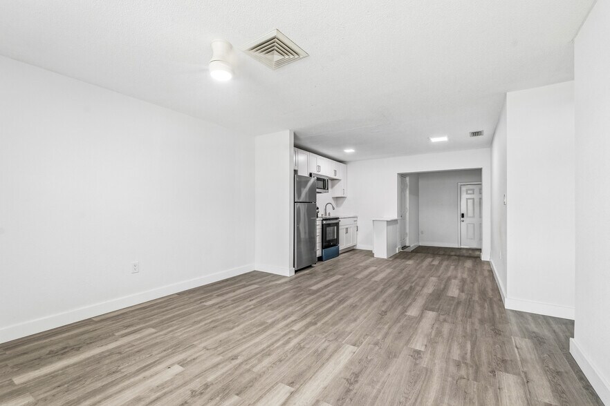 More Photos Of 662 Granada St, Fort Pierce Apartments For Sale