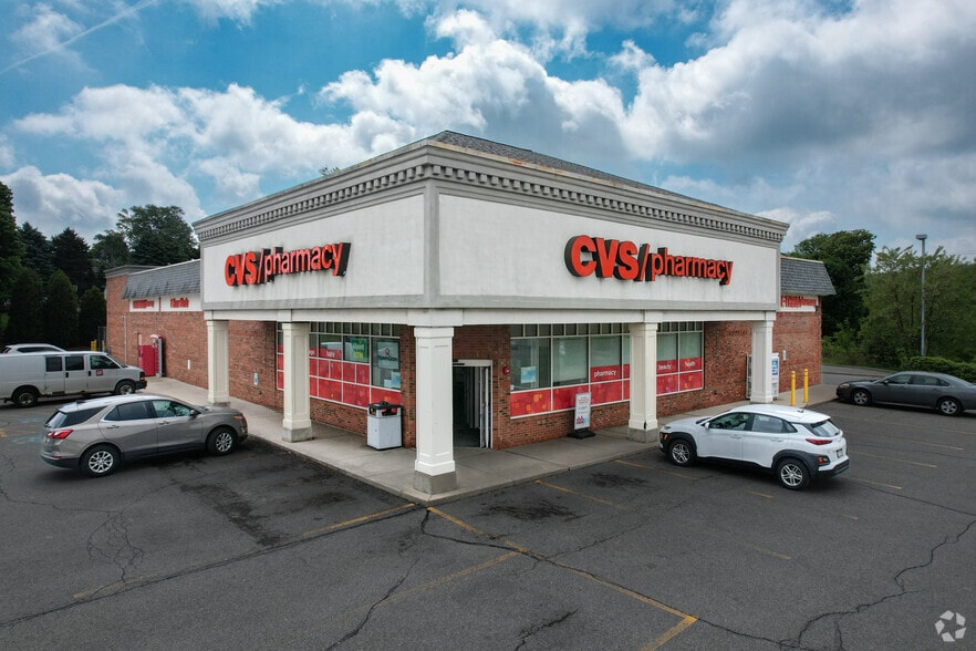 Primary Photo Of 3000 Heights Rd, Aliquippa Drugstore For Lease