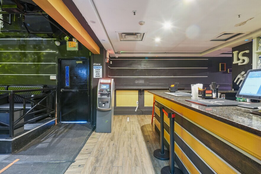 More Photos Of 727 Cranston St, Providence Bar For Sale