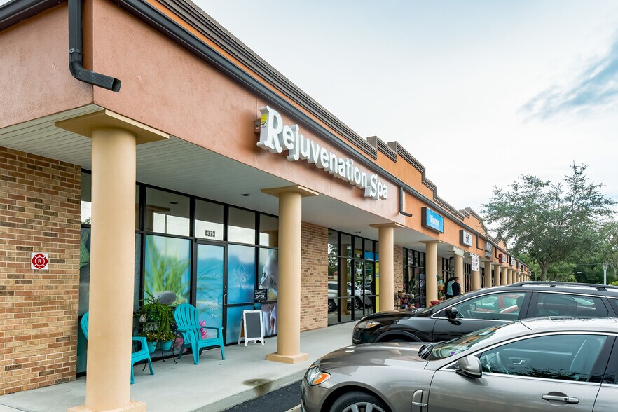 More Photos Of 4325 Lynx Paw Trail, Valrico General Retail For Lease