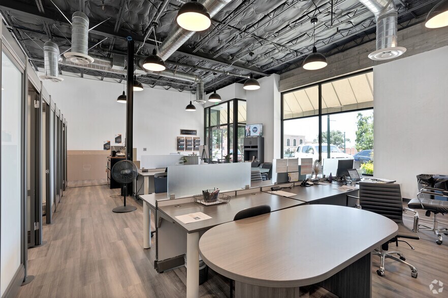 More Photos Of 324-328 S Myrtle Ave, Monrovia Office For Sale