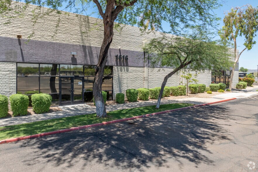 More Photos Of 1616 W 17th St, Tempe Office For Lease