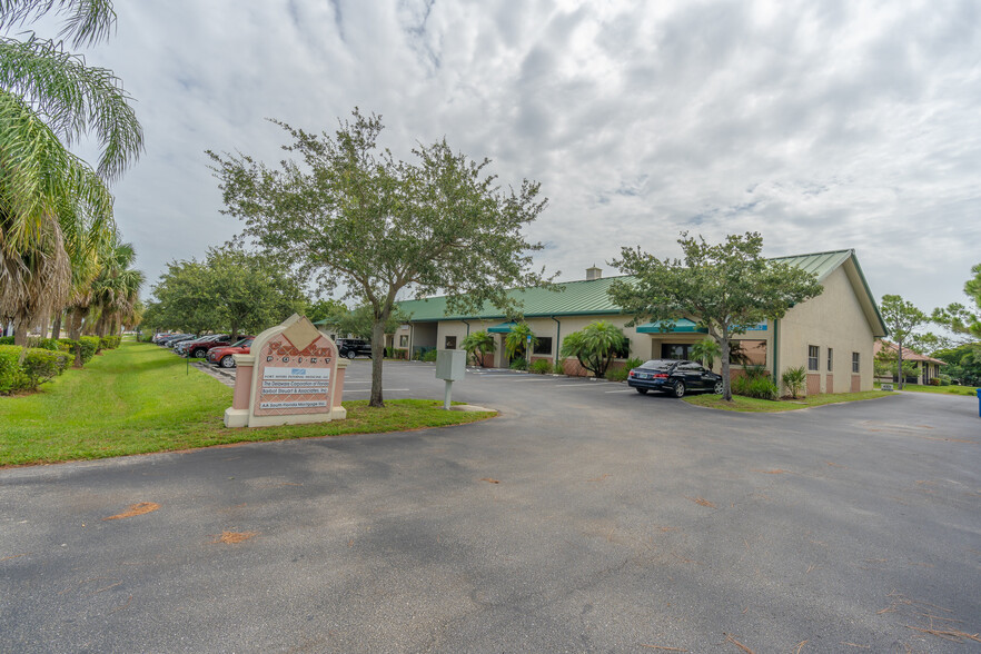 Primary Photo Of 13861 Plantation Rd, Fort Myers Office For Lease