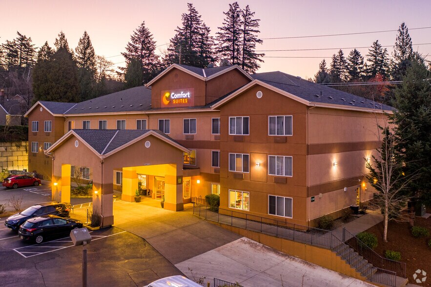 More Photos Of 11340 SW 60th Ave, Portland Hotel For Sale
