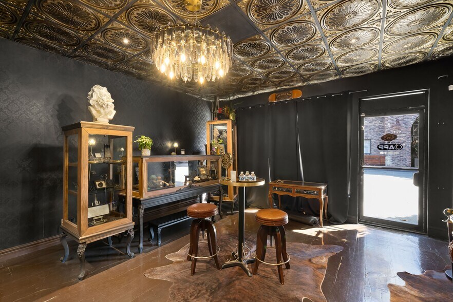 More Photos Of 1127 Broad St, San Luis Obispo Storefront For Sale