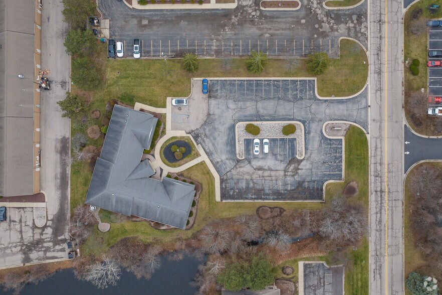 More Photos Of 2342 Woodlake Dr, Okemos Office For Lease