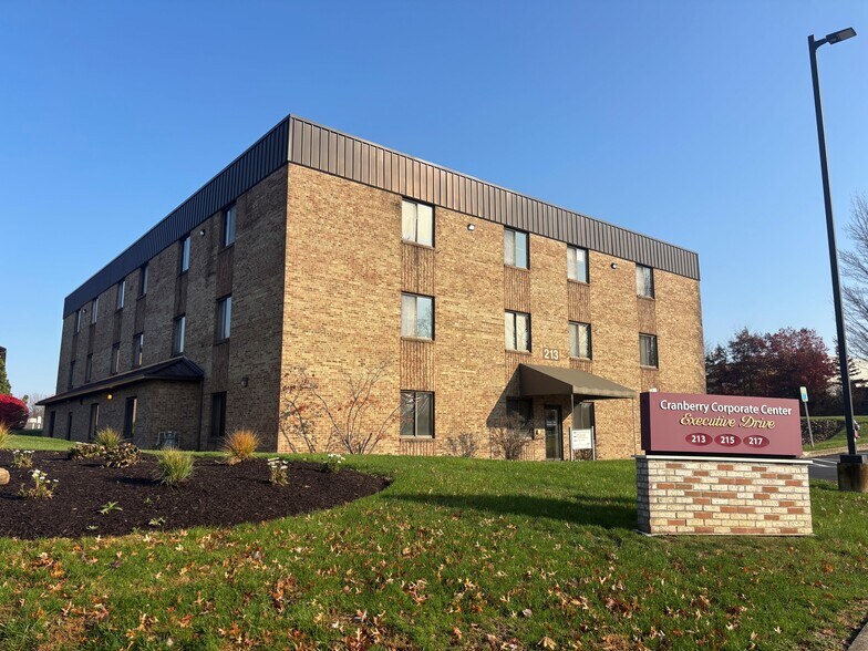 More Photos Of 213 Executive Dr, Cranberry Medical For Sale