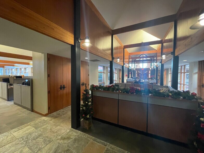 More Photos Of 502 Keystone Dr, Warrendale Office For Sale