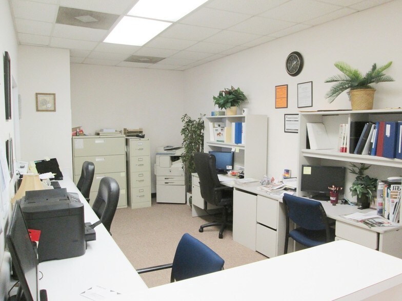 More Photos Of 4634 Lawrenceville Hwy NW, Lilburn Office For Lease
