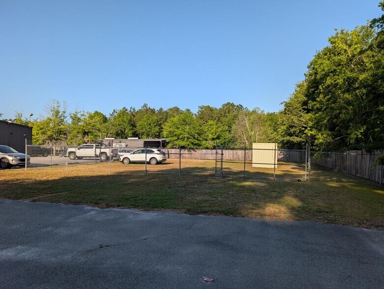 More Photos Of 4081 Inner Perimeter Rd, Valdosta Office Residential For Sale