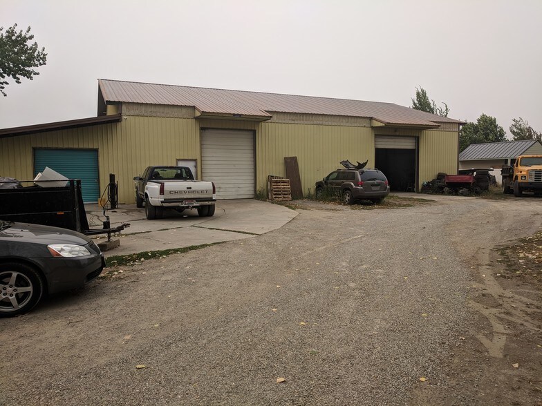 2995 E Mullan Ave, Post Falls, ID 83854 Auto Dealership