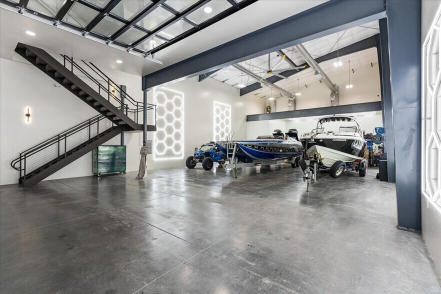 More Photos Of 3388 London Bridge rd, Lake Havasu City Industrial For Sale