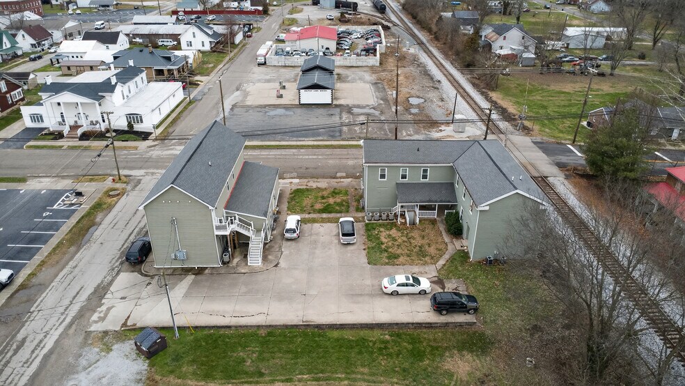 More Photos Of 502-611 W Shelby St, Falmouth Apartments For Sale