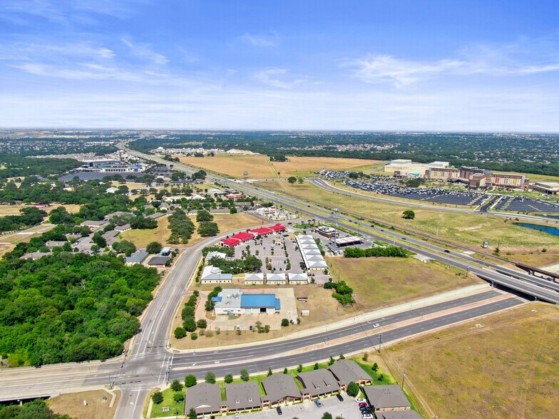 More Photos Of 3001 Joe Dimaggio Blvd, Round Rock Office For Sale