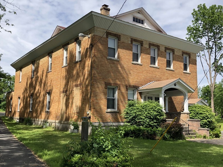 Primary Photo Of 710 Columbia Tpke, East Greenbush Loft Creative Space For Lease